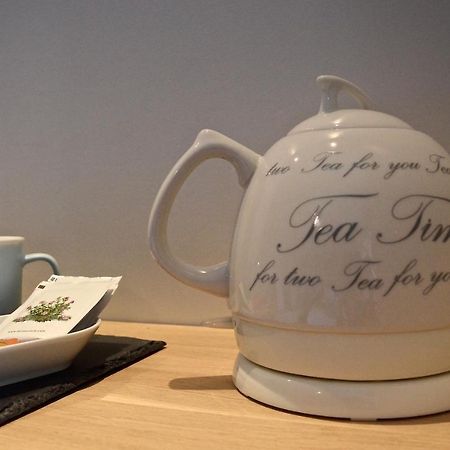 Au Petit Grain Bed & Breakfast Coutures  Bagian luar foto