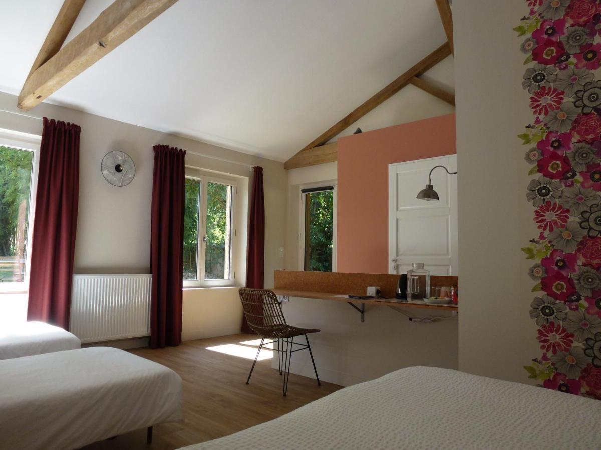 Au Petit Grain Bed & Breakfast Coutures  Bagian luar foto